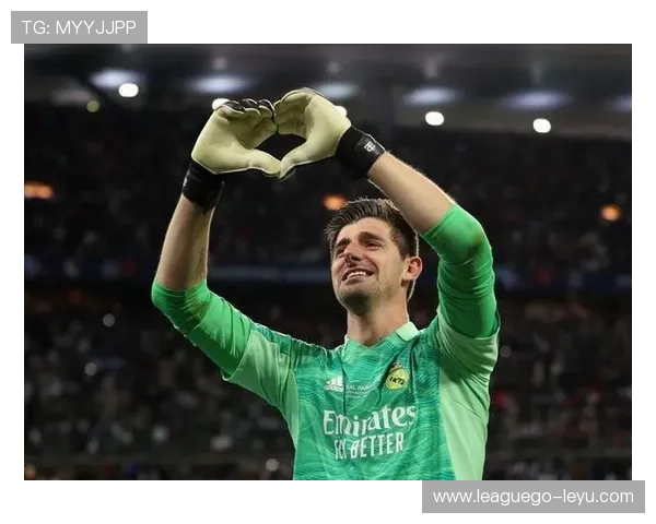 库尔图瓦为何是门将考古学家?深度解析其职业生涯与历史重构 库尔图瓦为何是门将考古学家?深度解析其职业生涯与历史重构